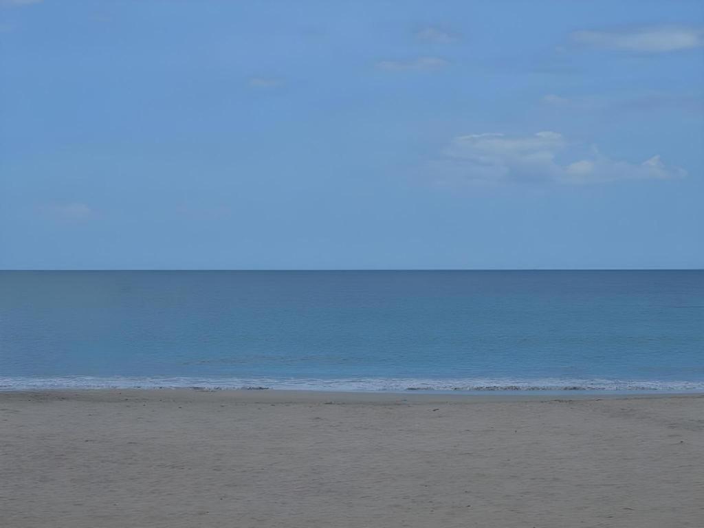 Silver Beach Hotel Trincomalee Exterior foto